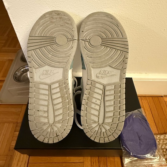 Air Jordan 1 Retro High OG 'Turbo Green' - Picture 7 of 8